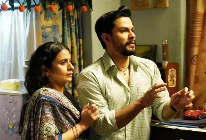 Rasika Dugal, Kunal Kemmu in Lootcase Rasika Dugal, Kunal Kemmu