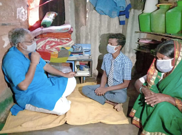 Suresh Kumar meets Mahesh B on his SSLC result