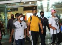 Dhoni reaches Chennai airport