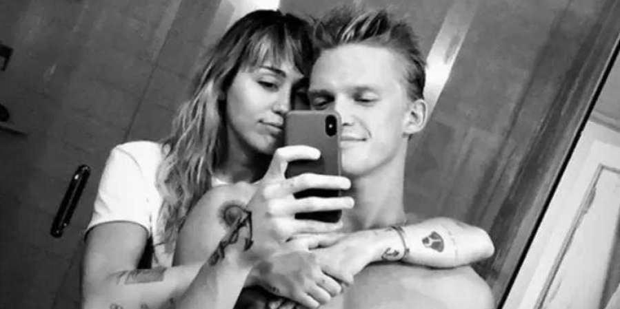 Miley Cyrus, Cody Simpson Miley Cyrus, Cody Simpson