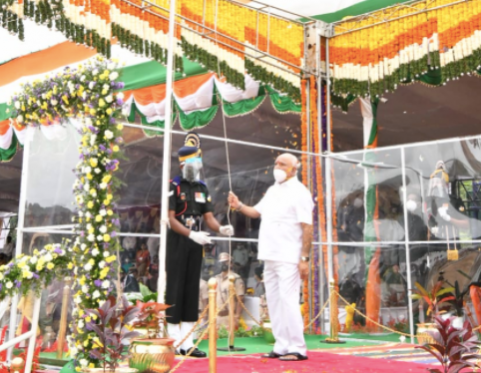 Karnataka CM Yediyurappa hoists the Indian flag on independence Day 2020. Karnataka CM unfurls tri-colour flag on independence day
