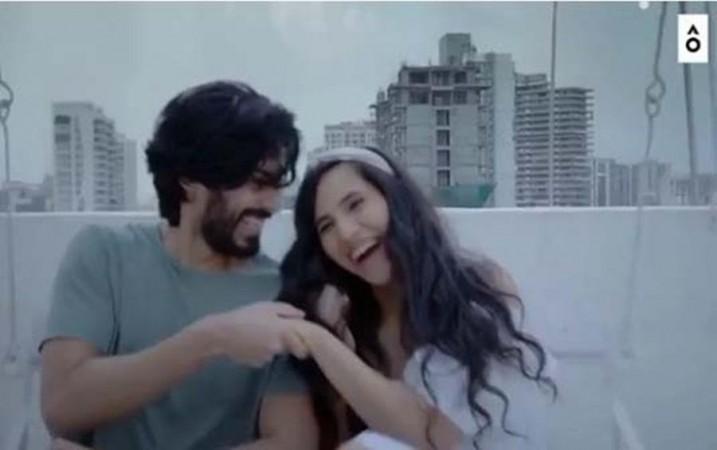 Nikhita Gandhi's new song captures the essence of millennial couples Nikhita Gandhi's new song captures the essence of millennial couples
