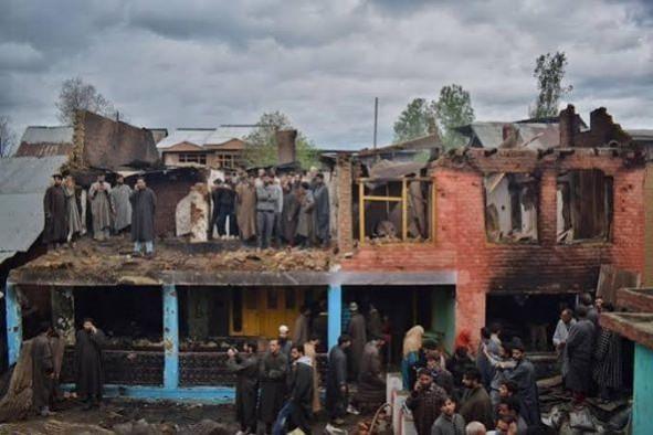 Old, unrelated picture shared as houses burnt down in Kathua Old, unrelated picture shared as houses burnt down in Kathua