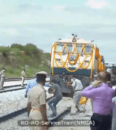 YouTube Live Stream of the flag off ceremony for the RORO train at Nelamangala. (Photo: Screenshot/@SWRRLY) RORO train flagged off at Nelamangala