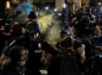 Portland riots reuters