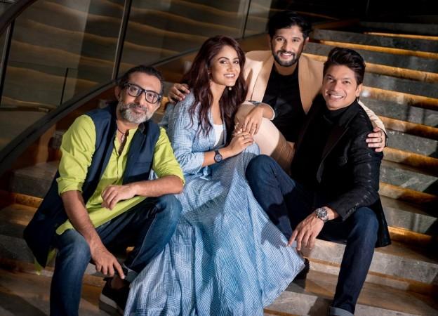 Shaan with the cast of the song China