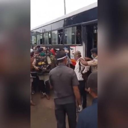 Mock drill by Karnataka Police falsely shared as terrorist held in Hubli Mock drill by Karnataka Police falsely shared as terrorist held in Hubli