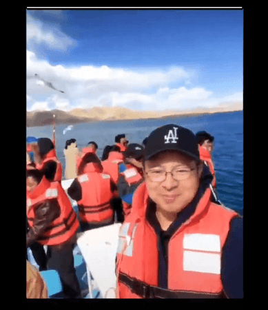 Video of Chinese tourists at Pangong Tso shared with false claim