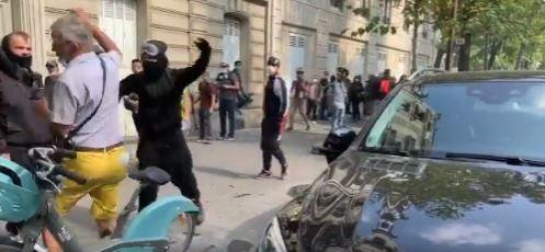 Clipping from Yellow Vests protest in Paris on Saturday