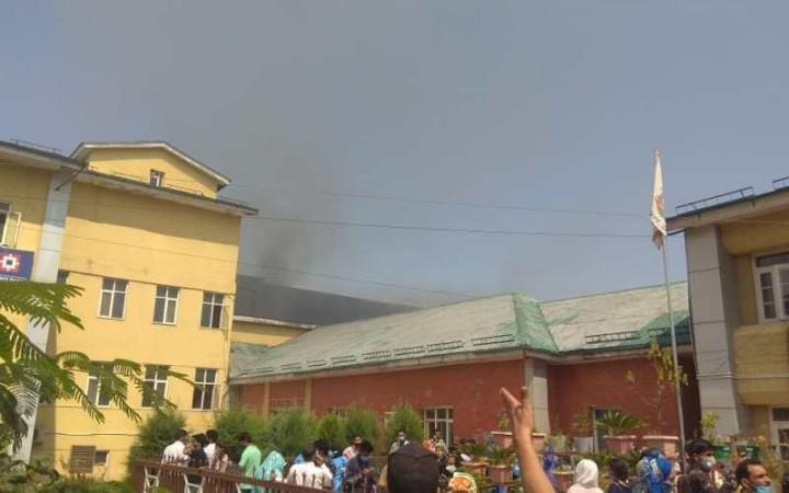 Fire broke out in Baramulla Hospital. Twitter Baramulla Fire
