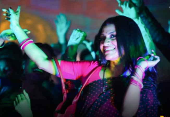 Dolly Kitty Aur Vo Chamakte Sitare Dolly Kitty Aur Vo Chamakte Sitare