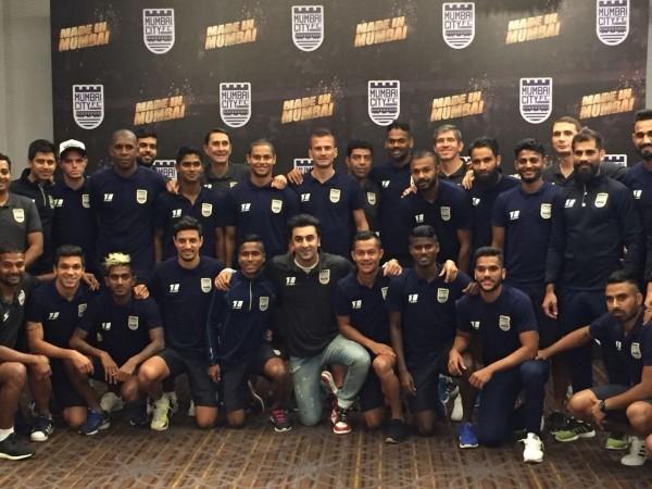 Ranbir Kapoor with his team Mumbai City FC Ranbir Kapoor with his team Mumbai City FC