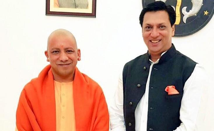 Uttar Pradesh Madhur Bhandarkar Meets Cm Yogi Adityanath Lauds Film City Plan Ibtimes India