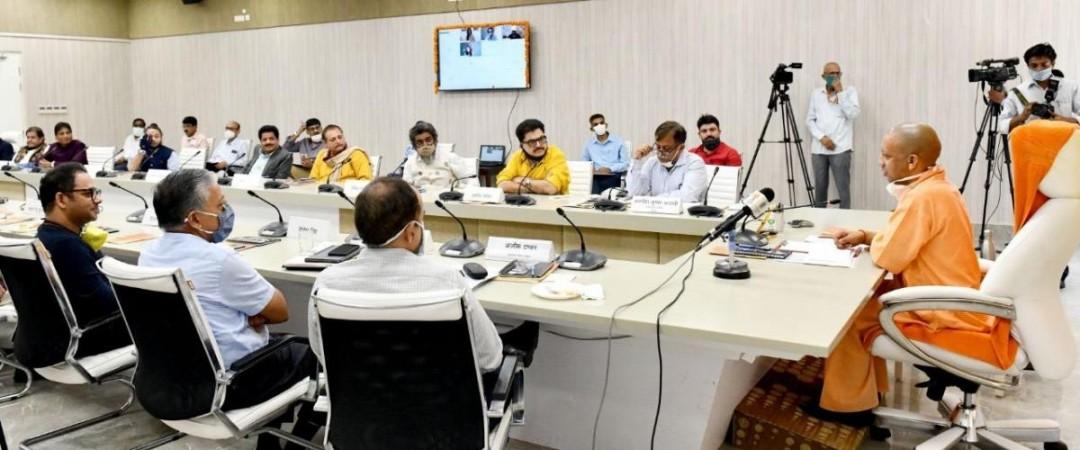UP CM meets filmmakers