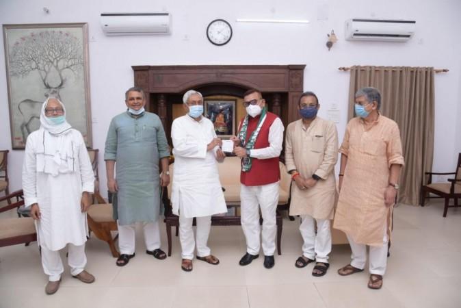 Gupteshwar Pandey joins JDU