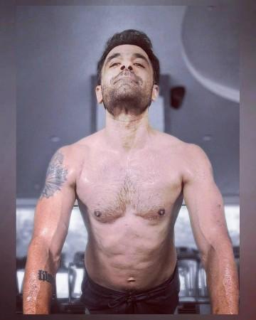 Eijaz Khan