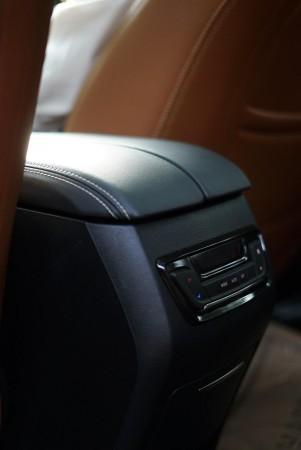MG Gloster's rear climate control 2020 MG Gloster review