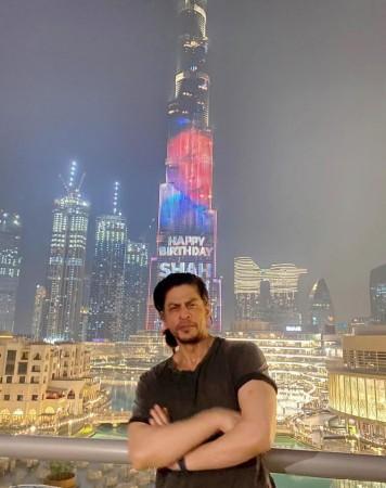 Shah Rukh Khan's name on Burj Khalifa on his birthday ...