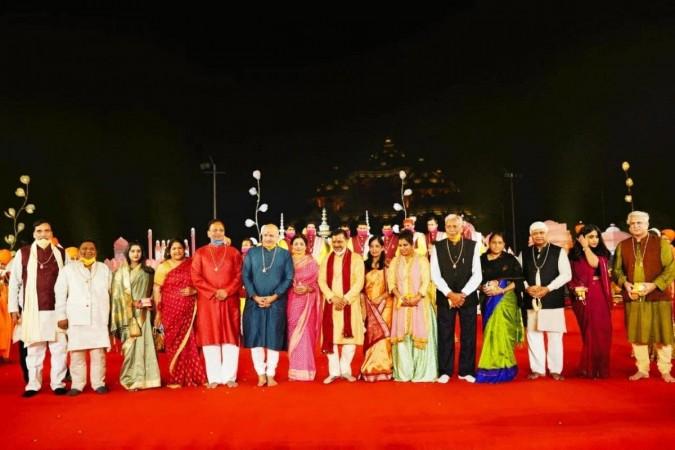 Arvind Kejriwal with his ministers on Diwali Kejriwal