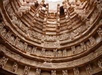 Step well