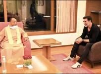 Akshay Kumar meets CM Yogi Adityanath in Mumbai