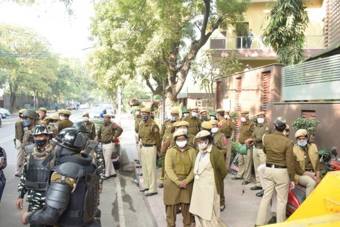 Representative image Delhi Police outside Kejriwal residence