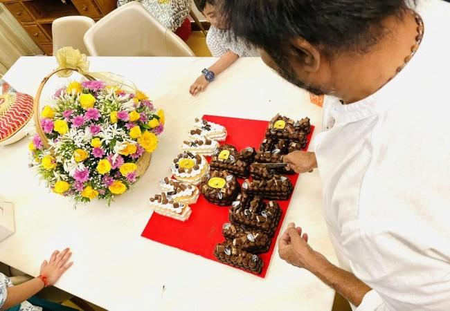 Rajinikanth birthday cake