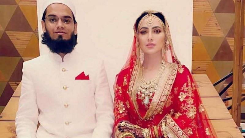 Sana Khan and Anas Saiyad Sana Khan and Anas Saiyad