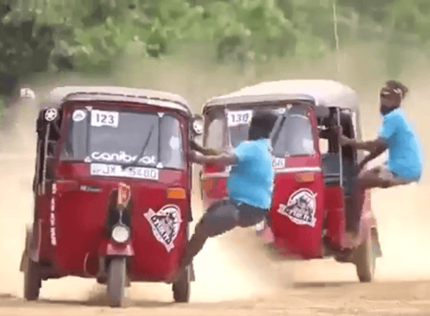 Viral video of crazy auto-rickshaw race is from Sri Lanka Viral video of crazy auto-rickshaw race is from Sri Lanka