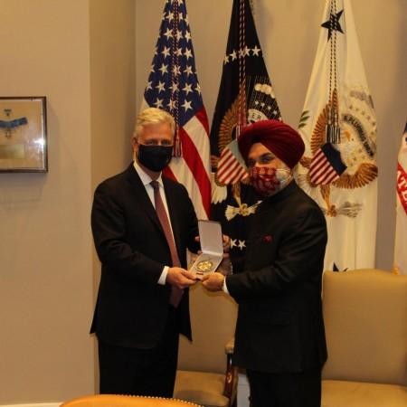 US National Security Adviser Robert C. O'Brien presented the award to India's Ambassador to the US Taranjit Singh Sandhu in Washington DC on Monday, Dec 21, 2020 / White House Photo US award