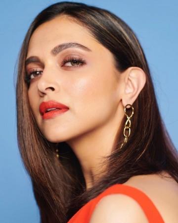 Bollywood Actress Deepika Padukone To Star In STXfilms & Temple Hill  Cross-Cultural Romantic Comedy - Yahoo Sports