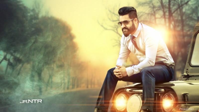 NTR fan pays his traffic challan