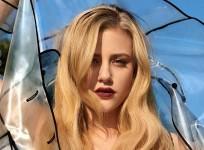 Lili REinheart