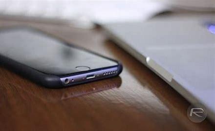 iphones smuggle
