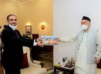 New UAE envoy in Mumbai meets Maha Governor
