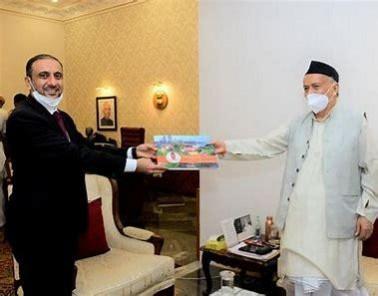 New UAE envoy in Mumbai meets Maha Governor