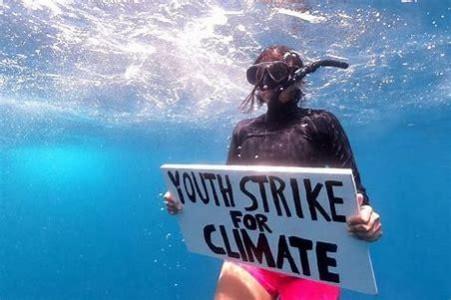 Underwater Protest