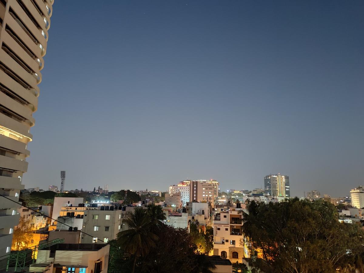 OnePlus 9 Pro camera sample - Nightscape OnePlus 9 Pro camera sample