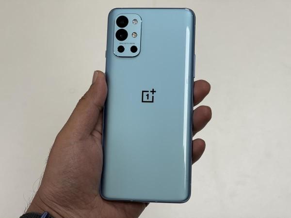 Oneplus 9r For Rs 25 000 Less Should You Settle For Non Pro Ibtimes India