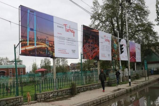 Hoardings inviting 'investment in Turkey' appear in Srinagar Hoardings inviting 'investiment in Turkey' appear in Srinagar