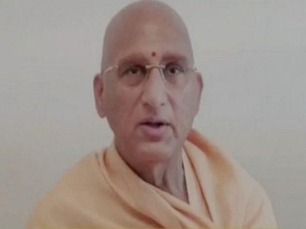 Mahamandaleshwar Swami Awadheshanand Giri Mahamandaleshwar Swami Awadheshanand Giri