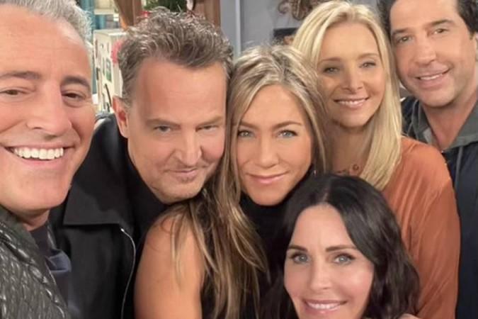 Friends The Reunion Review A Scripted Unscripted Revisit Of