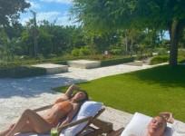 Kourtney and Khloe Kardashian sizzle in the sun