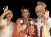 Sharmila Tagore, Soha, Kunal