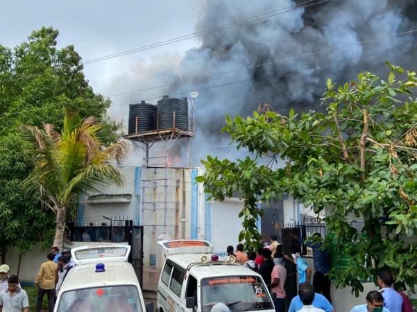 17 killed as major fire engulfs Pune sanitiser factory - IBTimes India