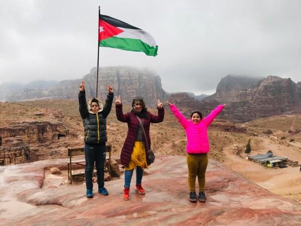 Srinagar boy sets world record; 10-year-old identifies flags, capitals, currencies of 195 countries in 9.26 mins [details]