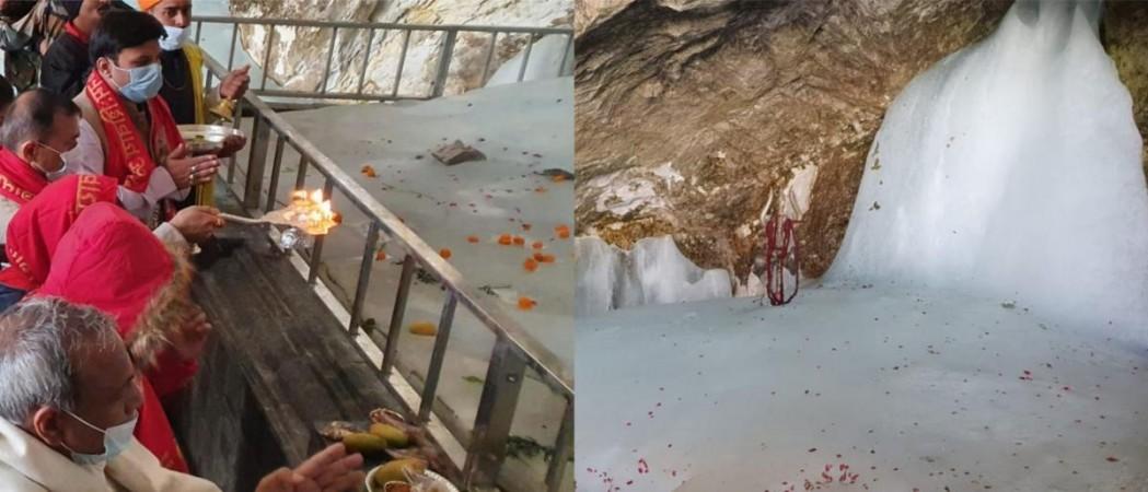 SASB CEO performing Pratham Pooja at holy cave shrine