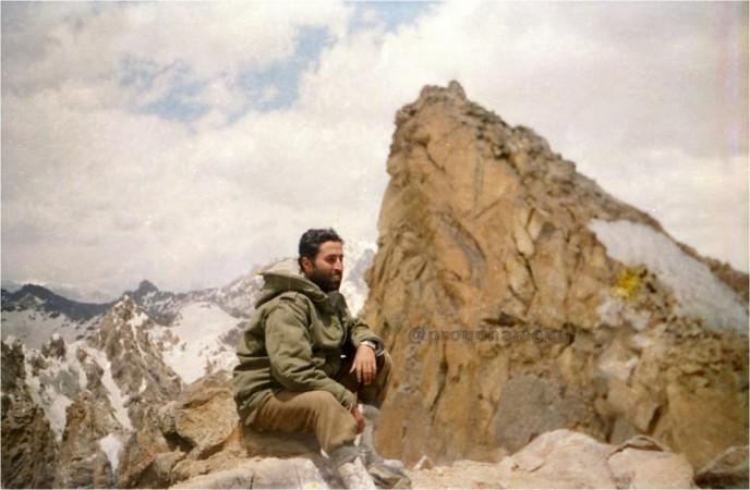 Unique tributes to 'Kargil Hero': Army Commander Northern ...