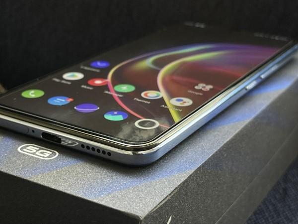 Vivo V21 5G smartphone review - Strong cameras on both sides -   Reviews