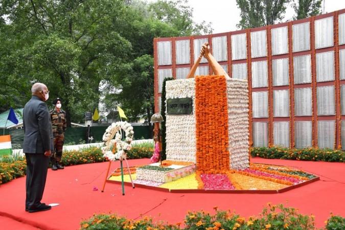 President Kovind pays homage to Kargil heroes